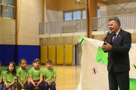 PRVOŠOLČKI RAKEK 08 FOTO LJUBO VUKELIČ